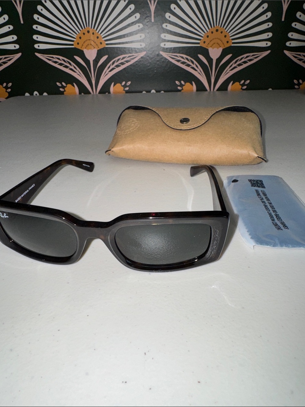 Ray-Ban Tortoiseshell Rectangular Sunglasses with Dark Green Lenses - Picture 5 of 14